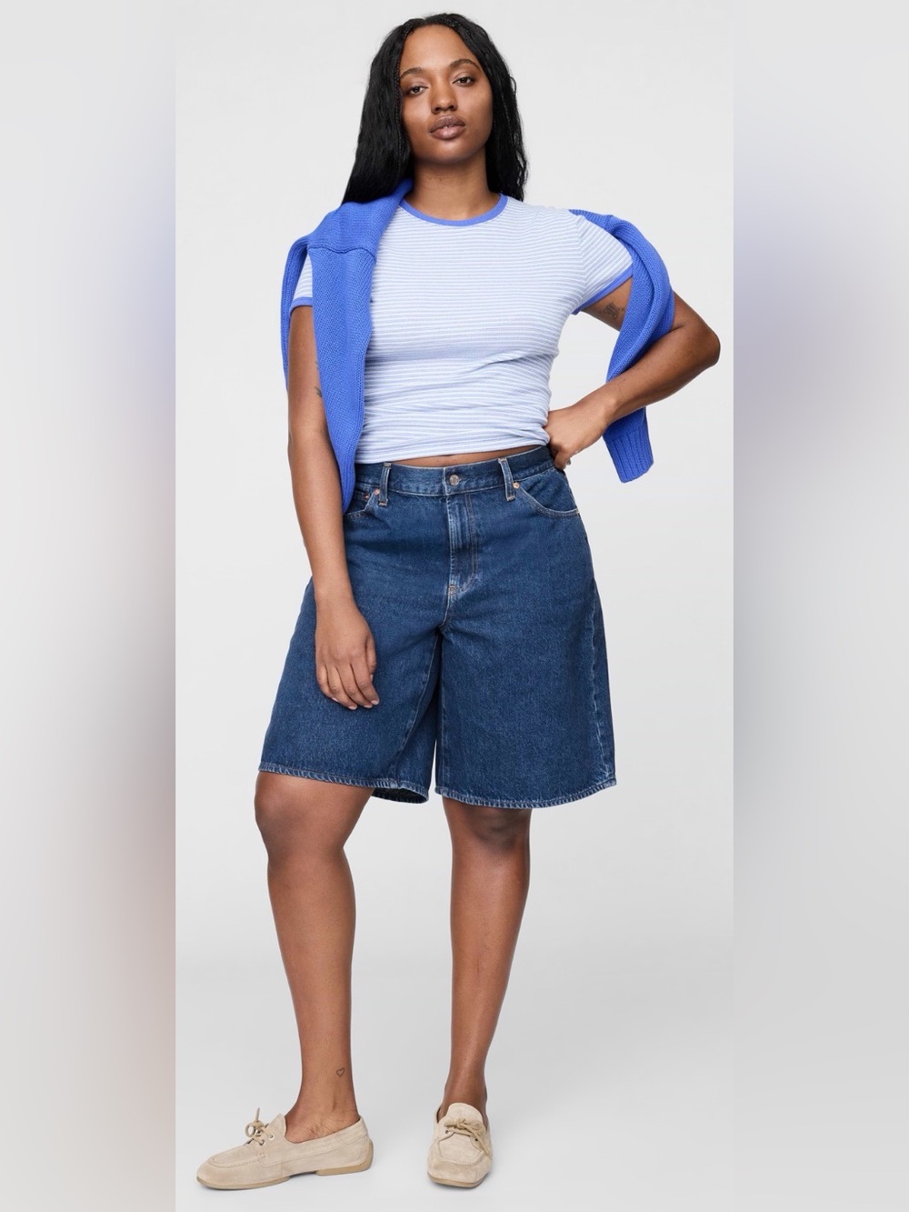 GAP 11" Mid Rise Longline Denim Shorts - Medium Indigo - Picture 5 of 10